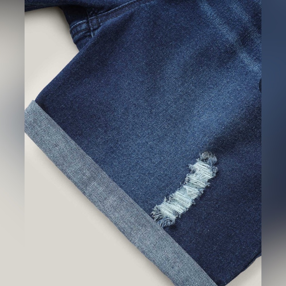 NWT, BloomChic, Distressed Drawstring Roll Hem De… - image 4